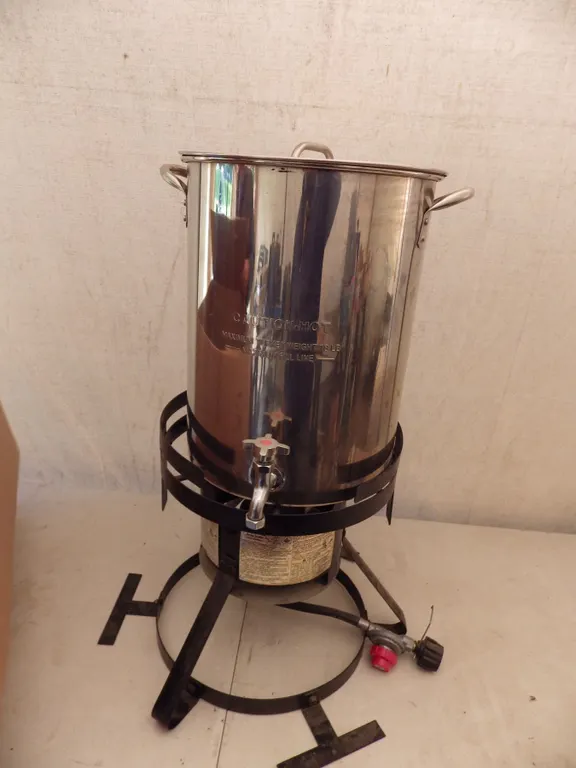 propane-operated Turkey deep fryer