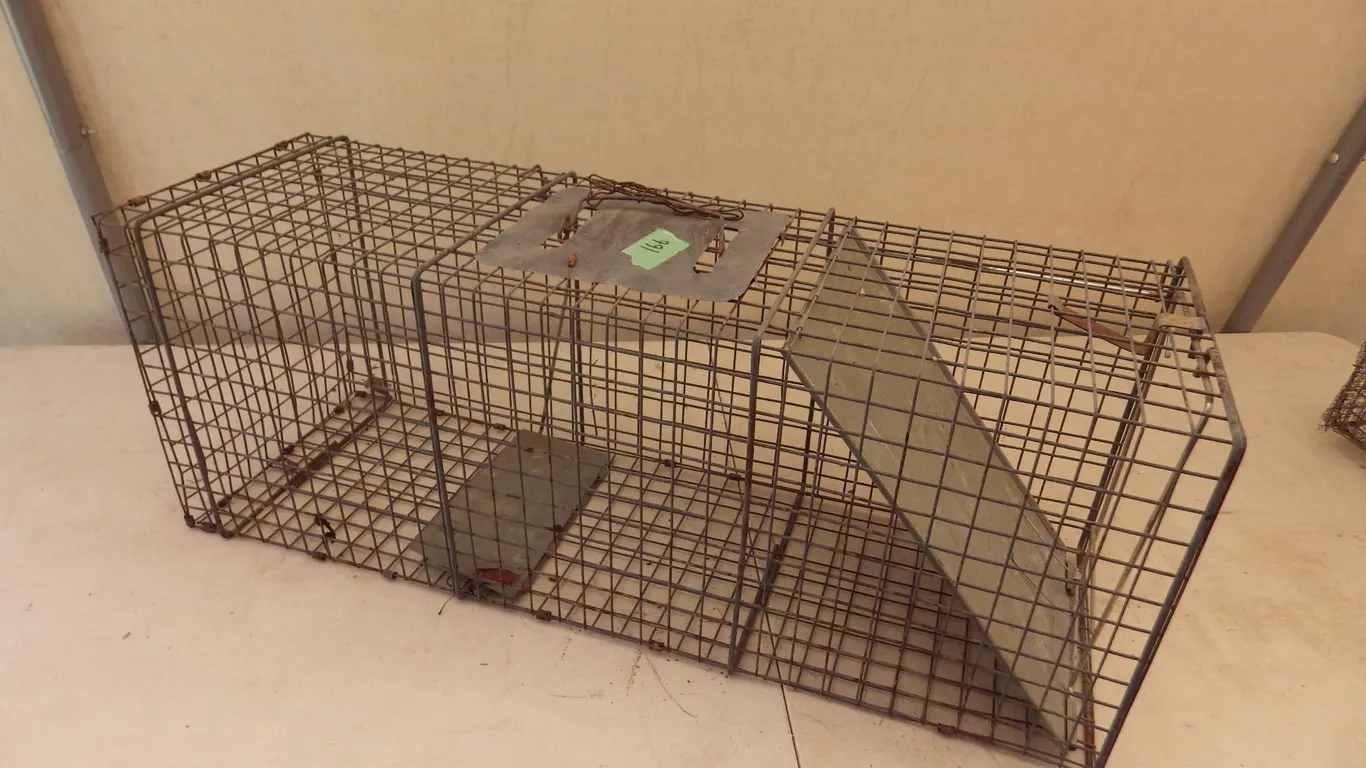 live animal trap 32 inches long