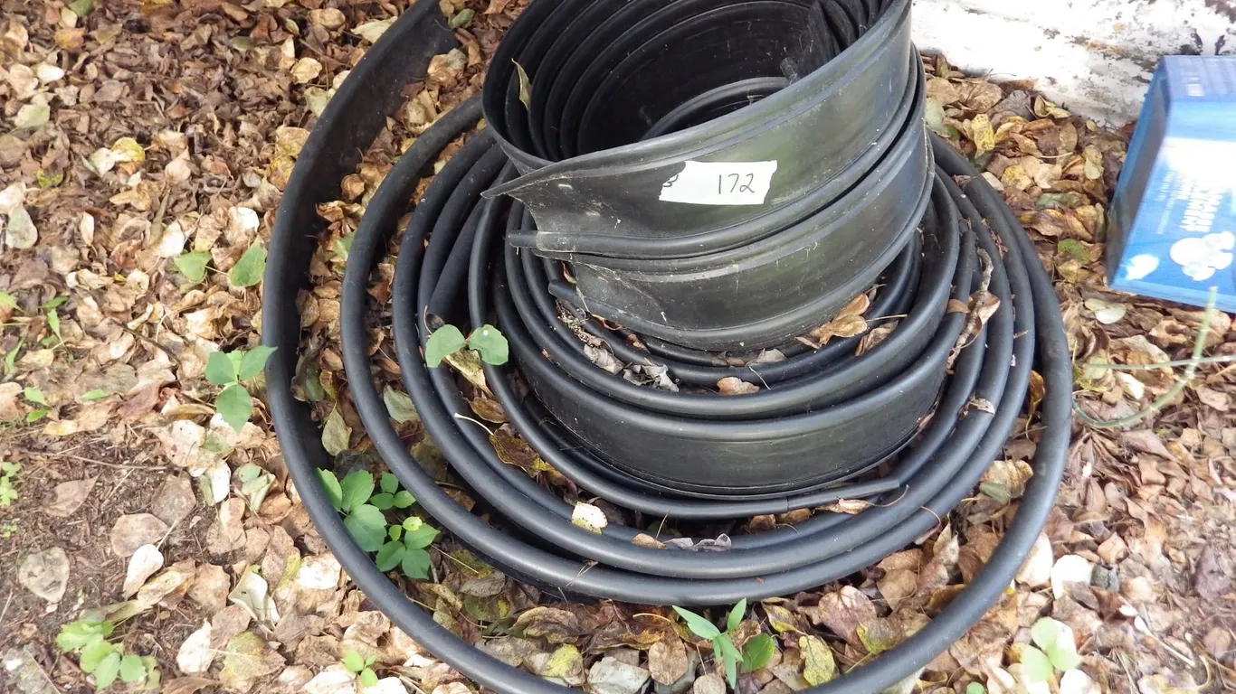 lawn and garden edging various rolls