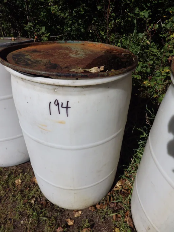 45 gallon plastic drum