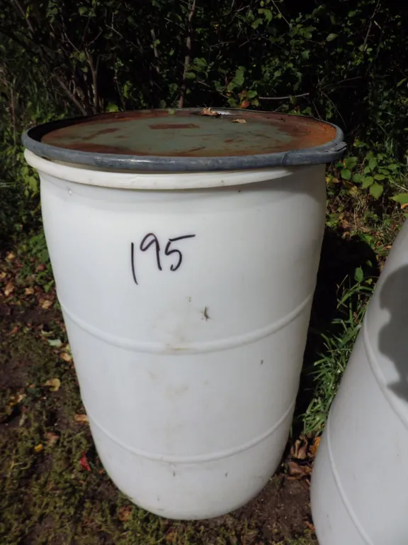 45 gallon plastic drum