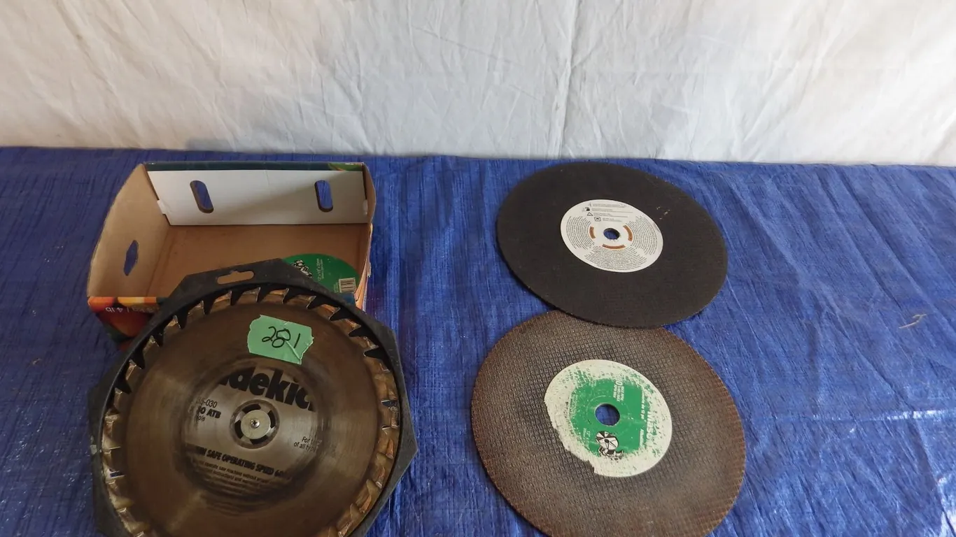 saw blades and grinding discs