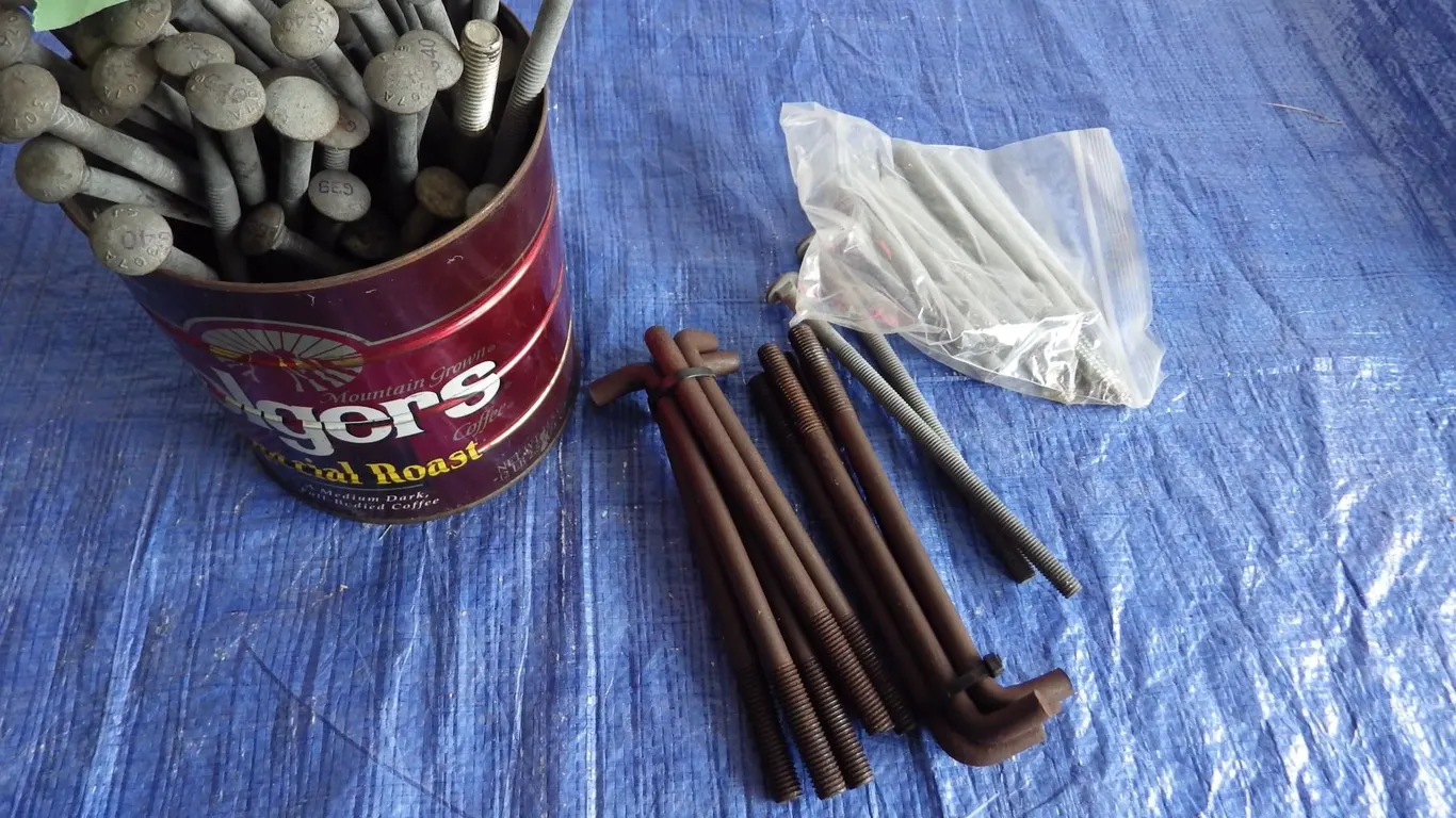 TIN OF carriage bolts etc