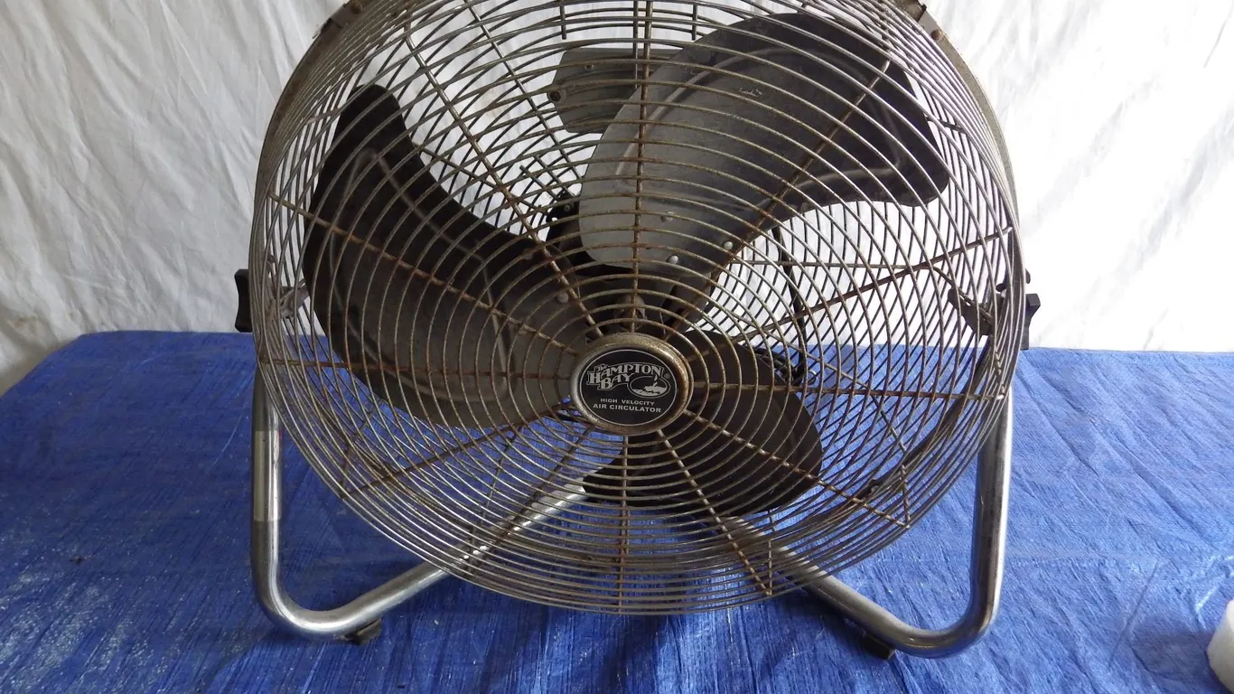 Hampton Bay High velocity fan
