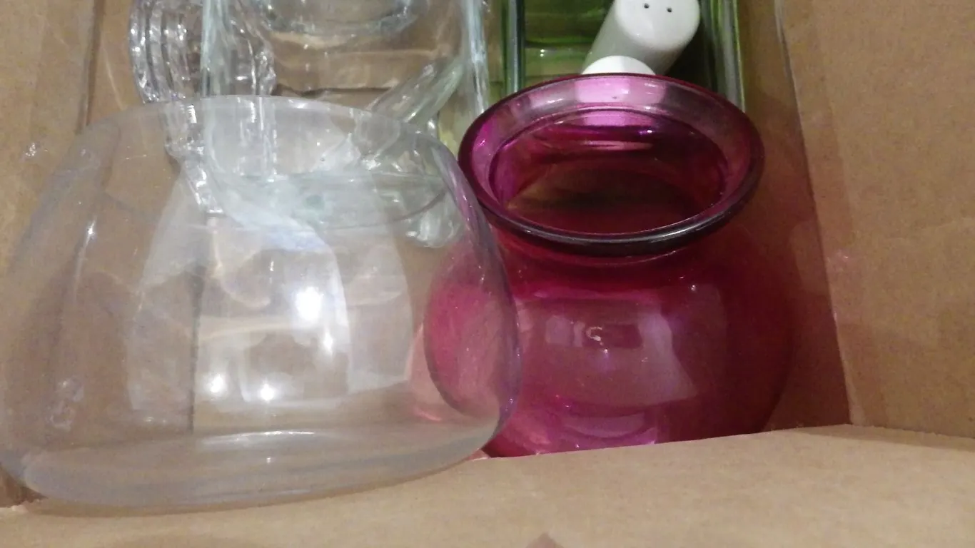decorative vases etc