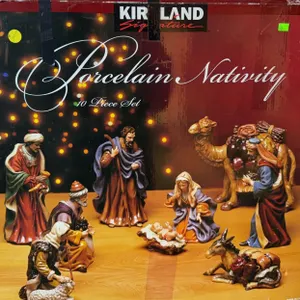 Kirkland Signature Porcelain Nativity 10 Piece Set in Original Box