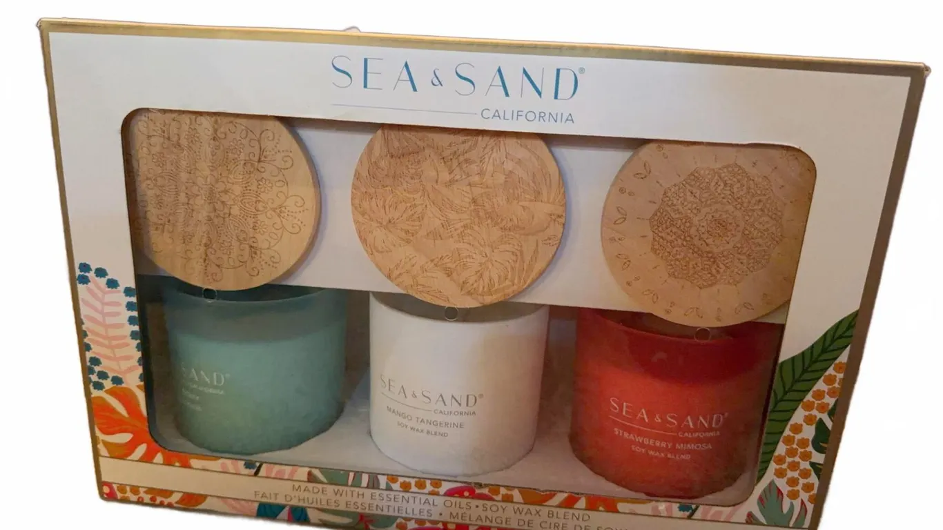 Sea & Sand California 3-Piece Scented Candle Set Mango Tangerine, Strawberry Mimosa