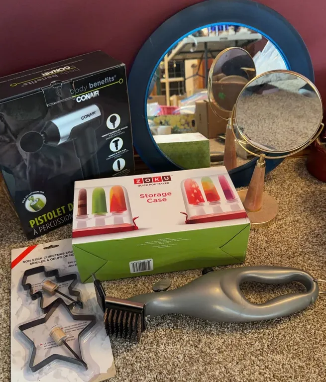 Lot: Conair Massager, Zoku Storage Case, Star Cookie Cutters, Grill Brush, Mirrors