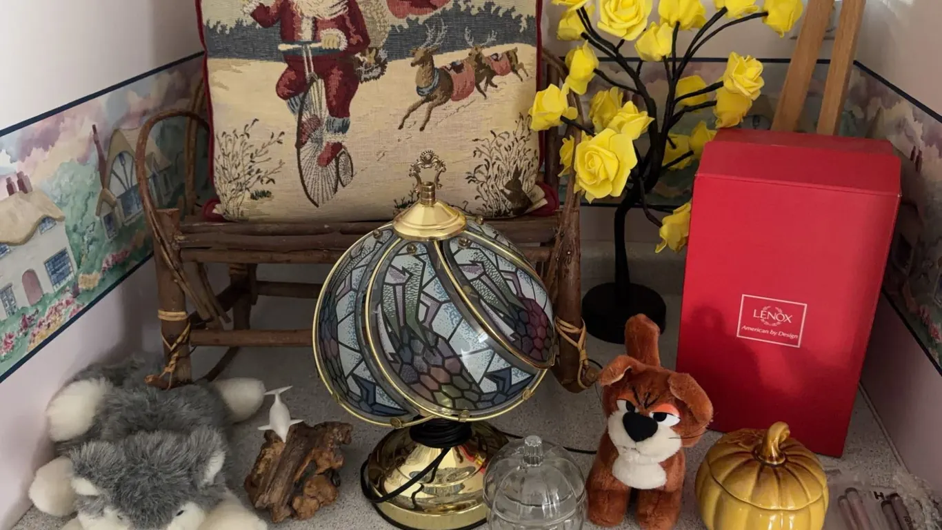 Stuffed Animals, LeSax Red Box, Stained Glass Lamp and Decorative Items