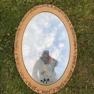 Ornate Oval Wall Mirror with Decorative Gold Frame, 27-Inch Height