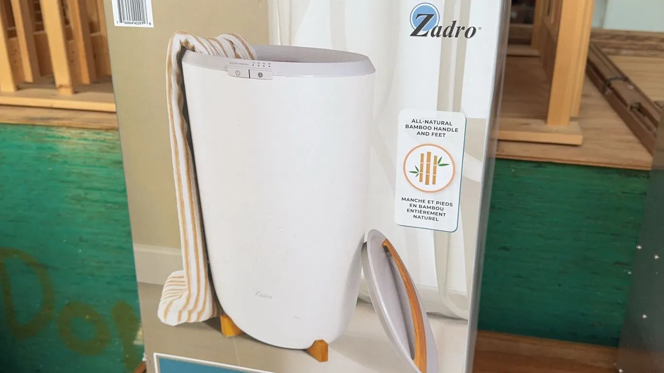 Zadro Luxury Towel Warmer With 4 Timer Settings And All-Natural Bamboo Handle