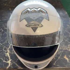 ZOX Motorcycle Helmet White Medium Size DOT Approved