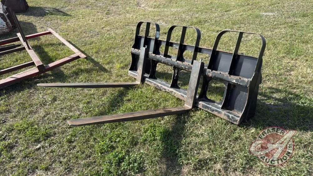48” HLA Pallet forks off NH 7614 loader s/n19LA09320