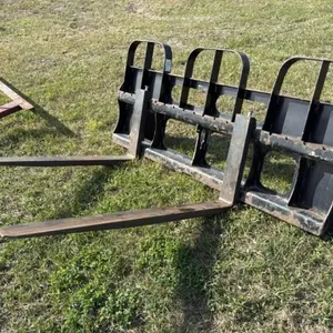 48” HLA Pallet forks off NH 7614 loader s/n19LA09320