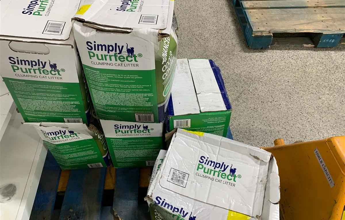 (6) Simply Purrfect Clumping Cat Litter
UNRESERVED
