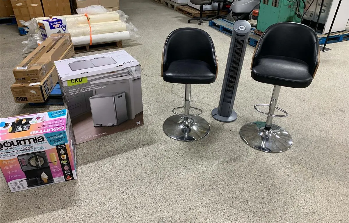 Ice Cream Maker, Waste Bin, (2) Bar Stools and Fan
UNRESERVED