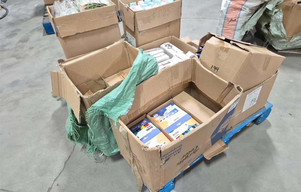 Art Supplies, Beauty Supplies and More
UNRESERVED