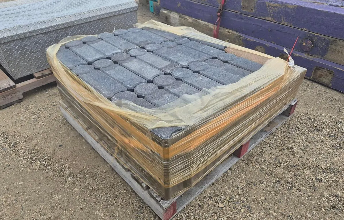 Pallet of Concrete Landscaping Stones
UNRESERVED