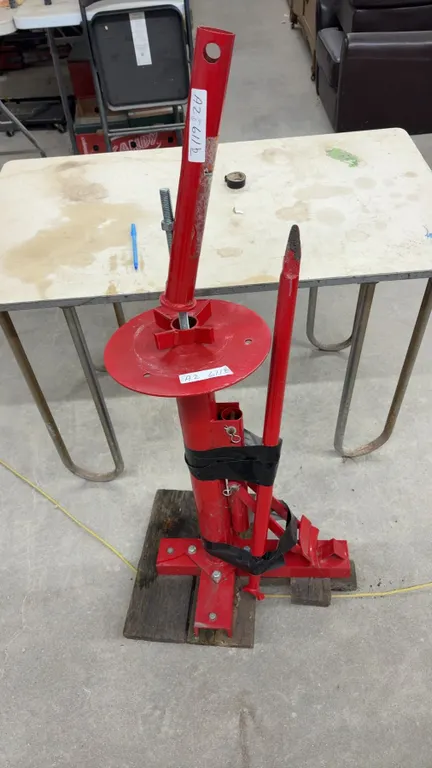 Red Portable Manual Tire Changer With Threaded Rod Clamp and Bead-Breaking Leverage Bar