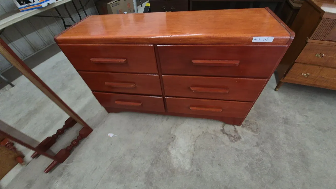 Six-Drawer Dresser with Curved Front and Recessed Pulls, 32”×52”×16”