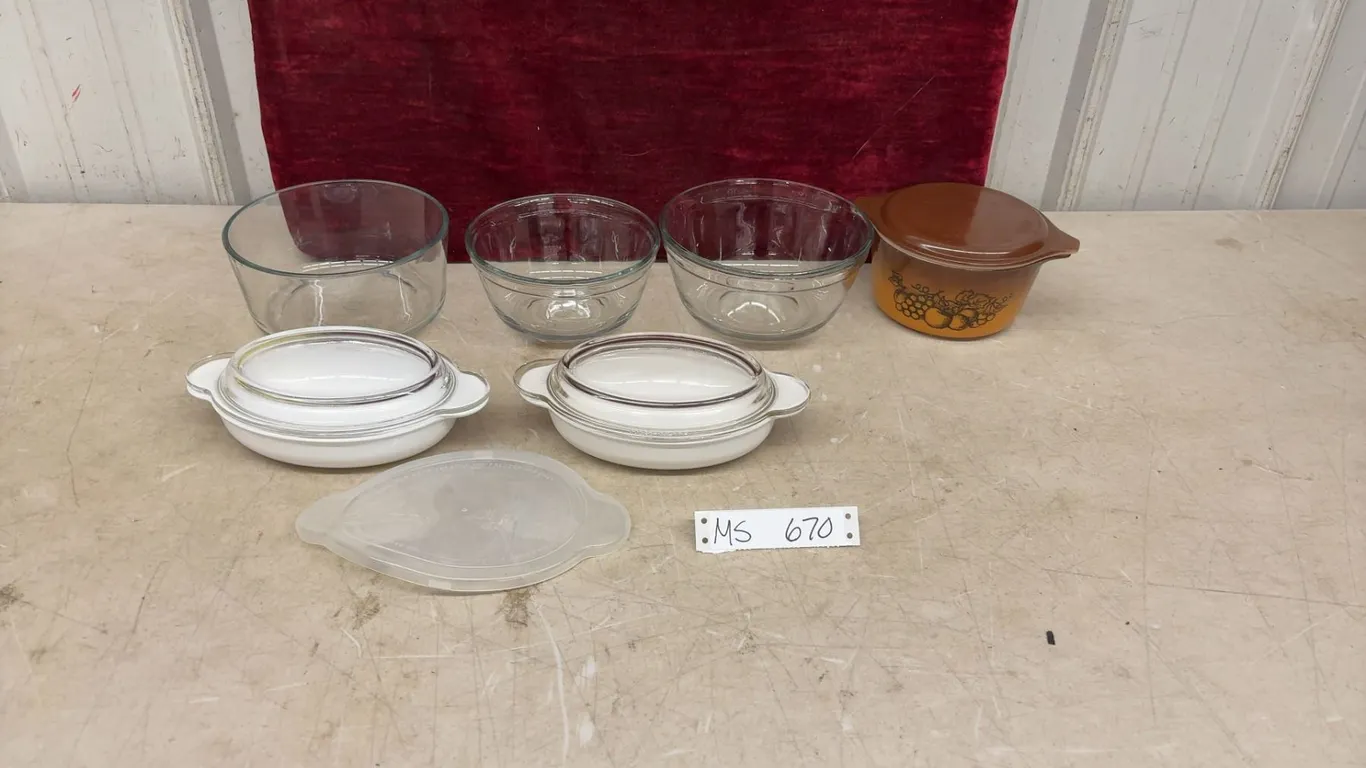 6 Pcs, Anchor Hocking Glass Mixing Bowls, Pyrex Old Orchard Casserole, Corning Ware White Lidded