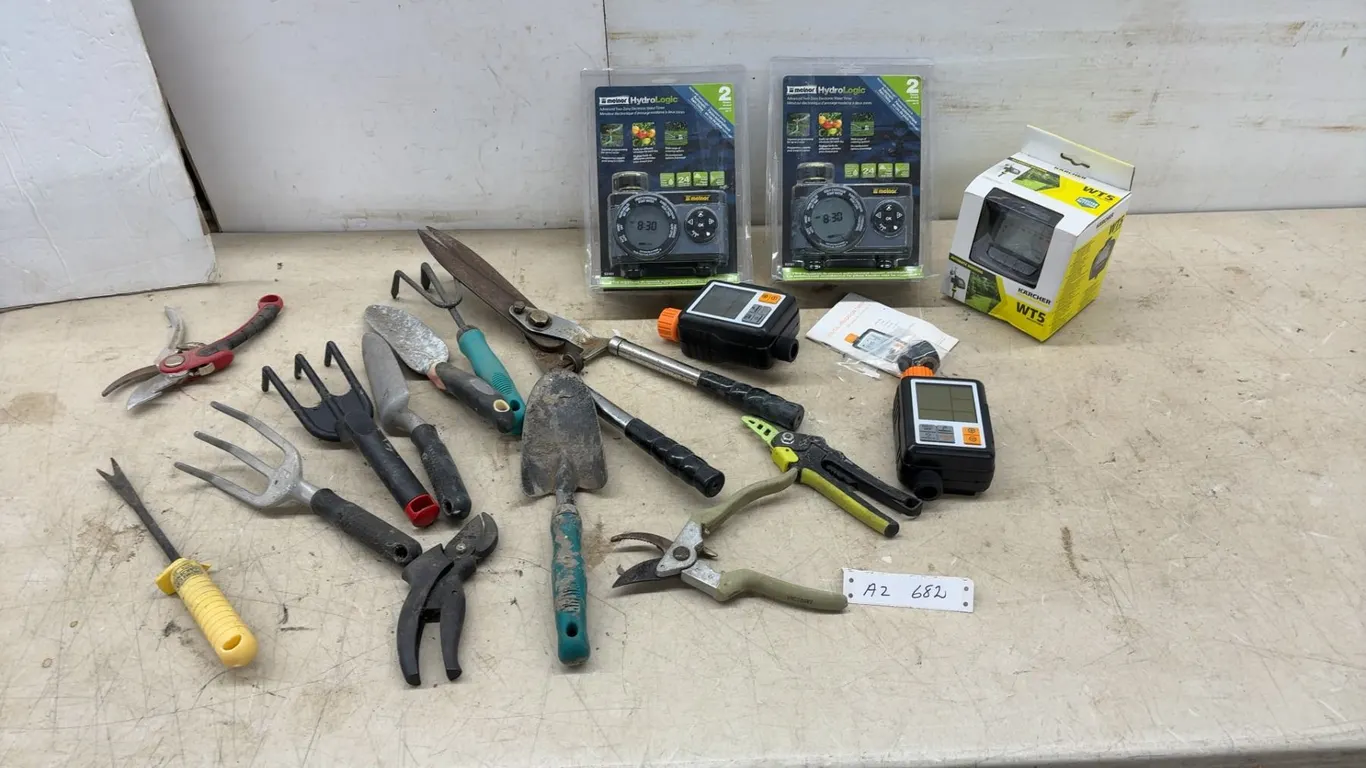 Melnor HydroLogic 53101 Two-Zone Electronic Water Timers, Kärcher WT5, Garden Tools