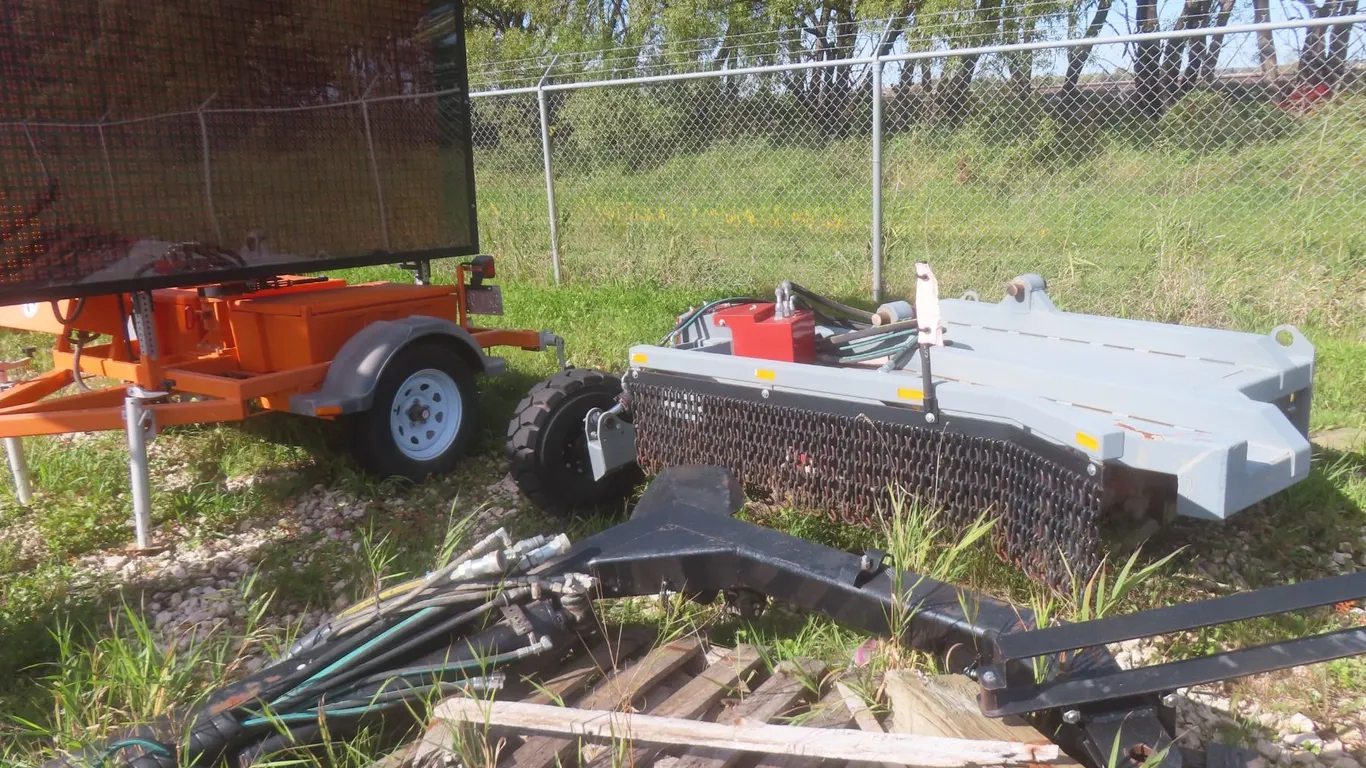 Capitol I Sloper/Gravel Reclaimer Grader Attachment