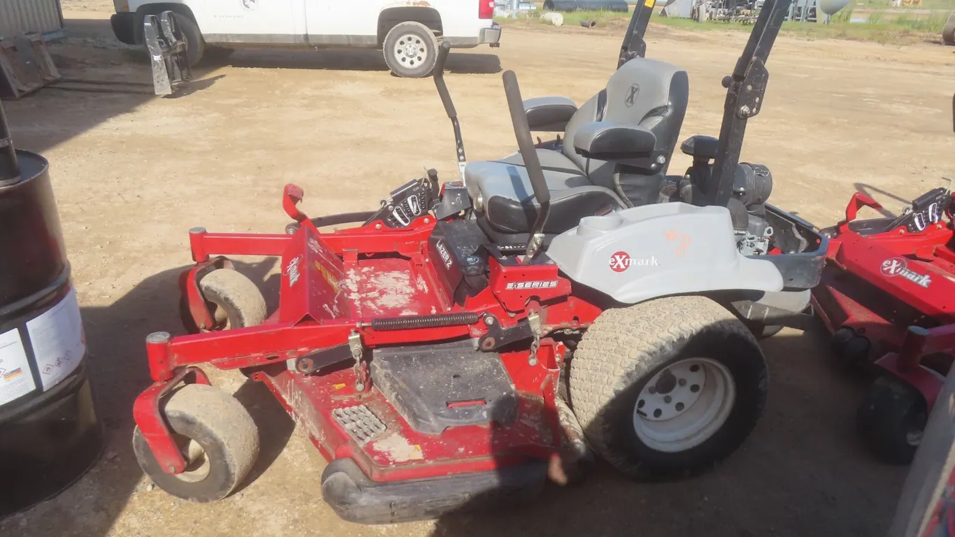 2019 Exmark Lazer Z E-Series 60" Zero Turn Mower – 24.5 HP Gas