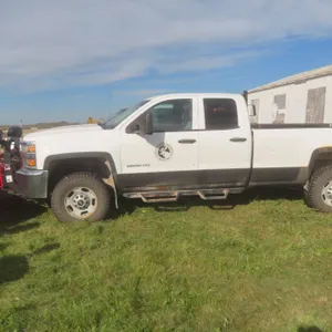 2015 Chevrolet Silverado 2500HD Double Cab 4x4 with Boss 9'2" Power-V XT Snow Plow