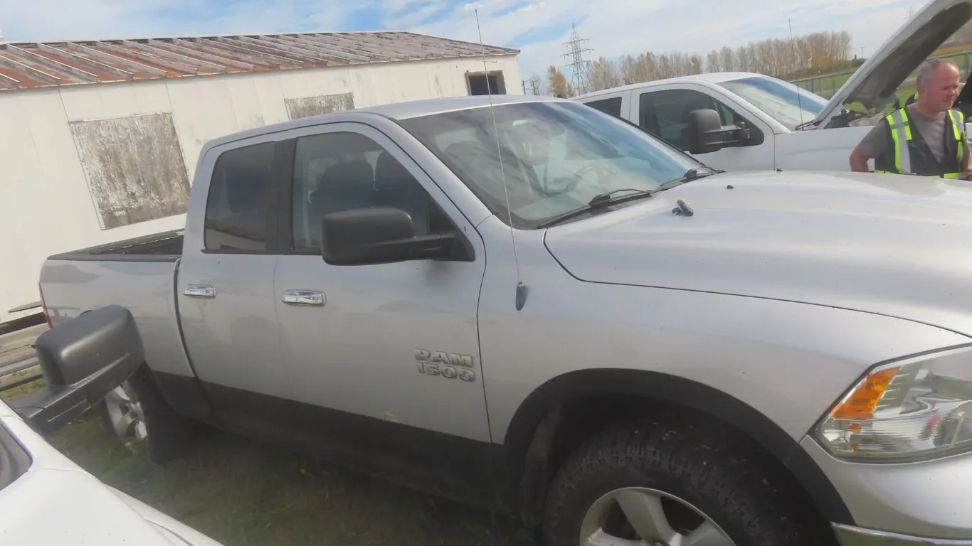 2014 Dodge Ram 1500 SLT 4x4 Double Cab – 3.6L, Automatic, 378,799 km