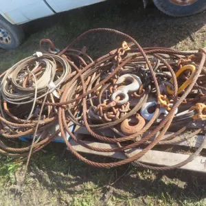 2 Pallets of Heavy-Duty Cable with Hooks and Rings