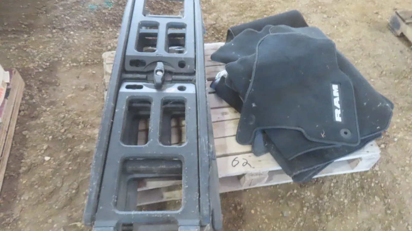 Dodge Ram Truck Box Extender and Floor Mats