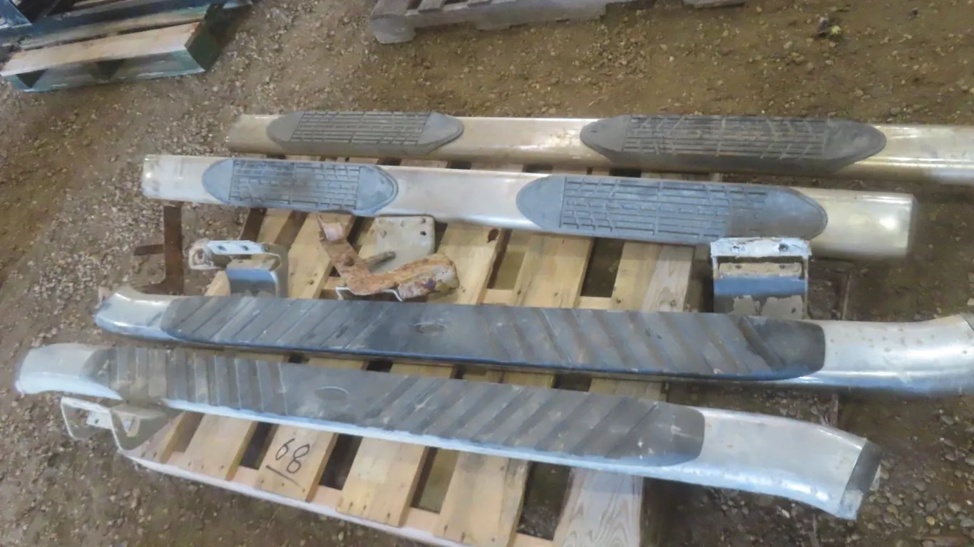 2 Sets of Running Boards for Pickup Truck
