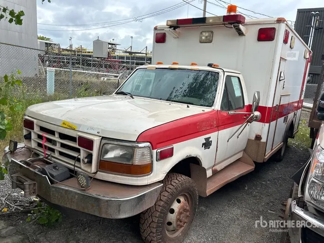 1996 Ford F-350 XLT Super Duty 4x4 Ambulance
