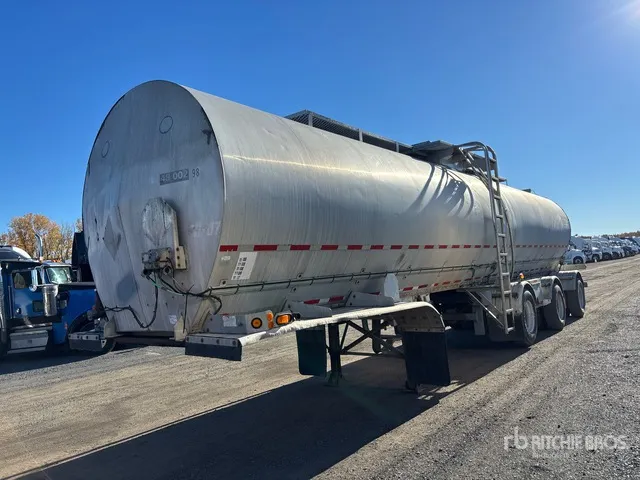 1992 Westank Tri/A Spread Axle Tanker Trailer