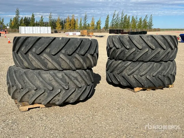Quantity of (4) Michelin Multibib 650/65R38 Tires - Fits Case 3330