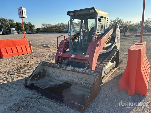 2015 Takeuchi TL8 High Flow Compact Track Loader