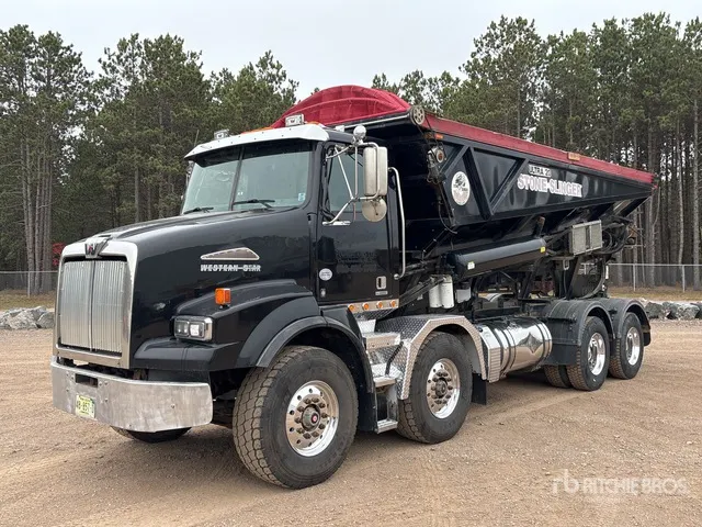 2018 Stone Slinger Ultra 20 on 2019 Western Star 4800TS 8x4 Twin-Steer Stone Spreader Truck