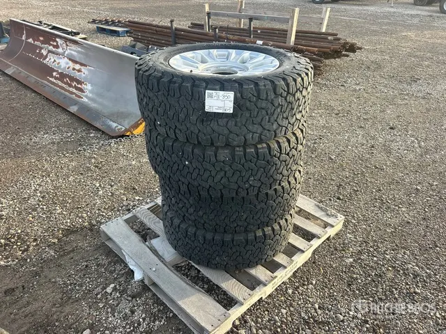 Quantity of (4) 275/65R18 Tires