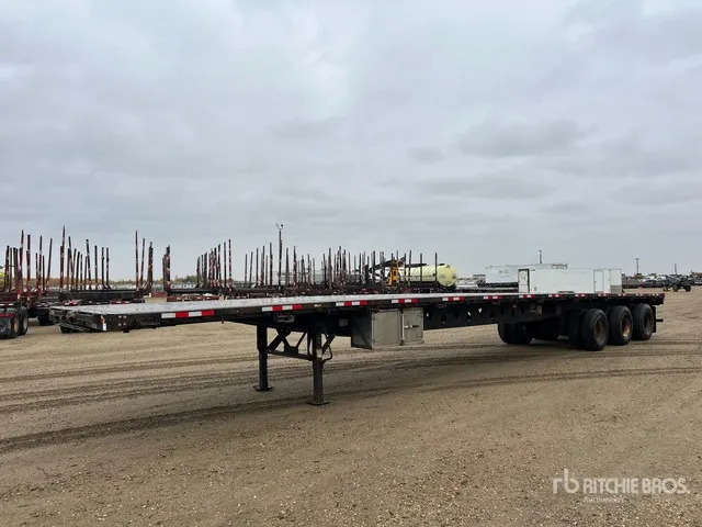 2014 Manac 53 ft Tri/A Flatbed Trailer