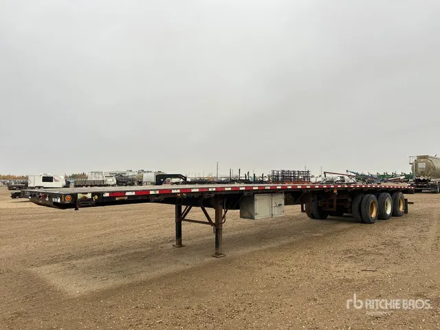2013 Fontaine 53 ft Tri/A Flatbed Trailer