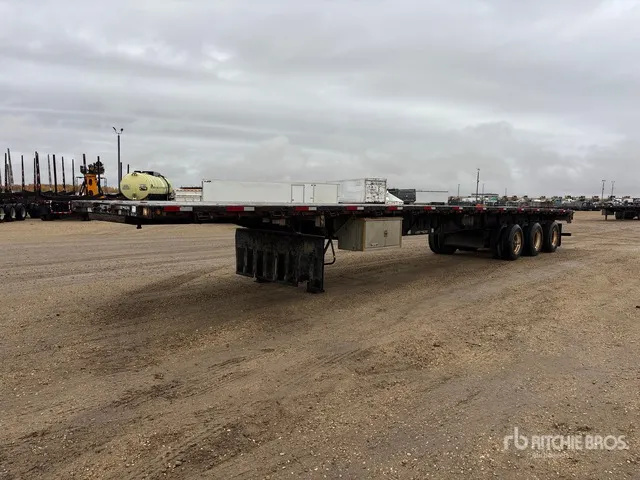 2014 Lode King 53 ft Tri/A Flatbed Trailer