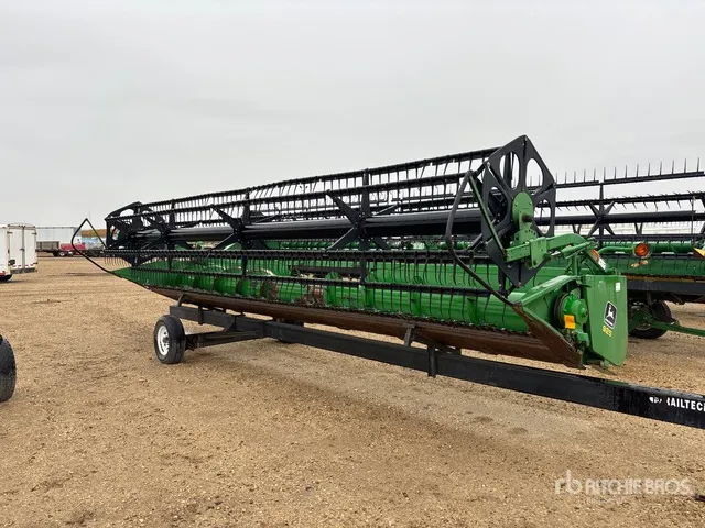 1996 John Deere 925 25 ft Combine Header