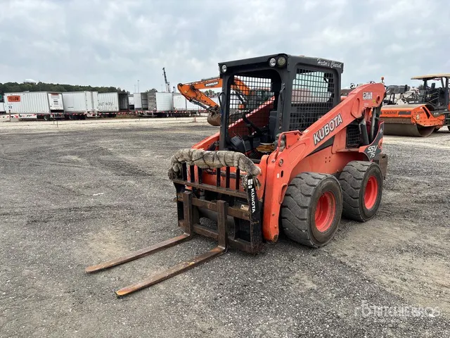 2016 Kubota SSV75 Two-Speed Skid Steer Loader