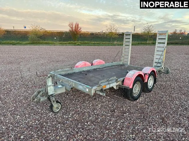 2015 Hubiere H212L 14CF T/A Remorque Equipment Trailer (Inoperable)