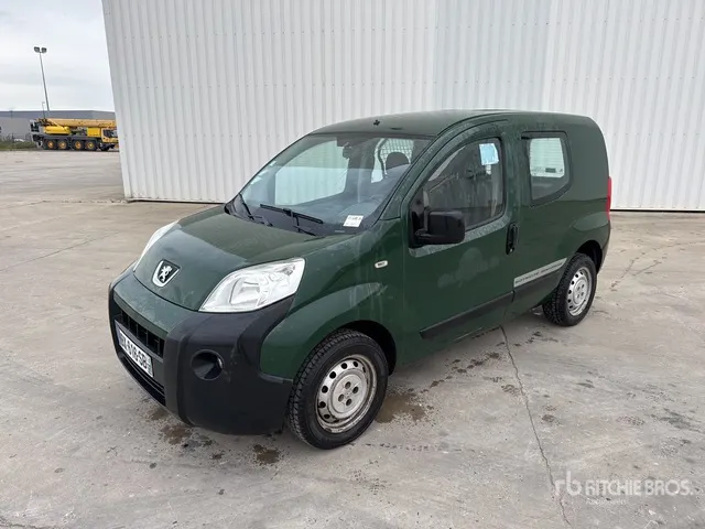 Peugeot Biper Motricité Renforcée Vehicule Utilitaire Cargo Van