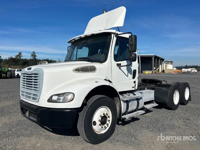 2006 Freightliner M2 112 6x4 T/A Day Cab Truck Tractor