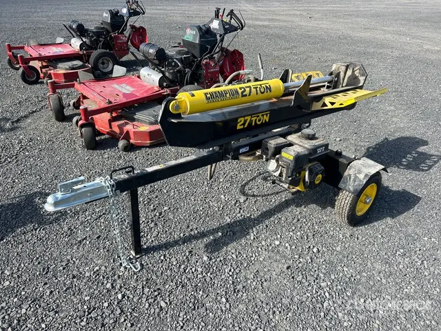 Champion Gasoline 27 Ton Log Splitter