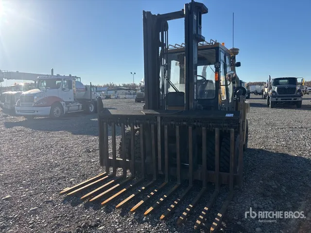2011 Cat DP70E 15200 lb Pneumatic Tire Forklift