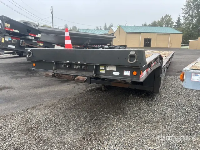 2006 Trail King TK110SA-483 35 ton 48 ft Tri/A Sliding Axle Trailer